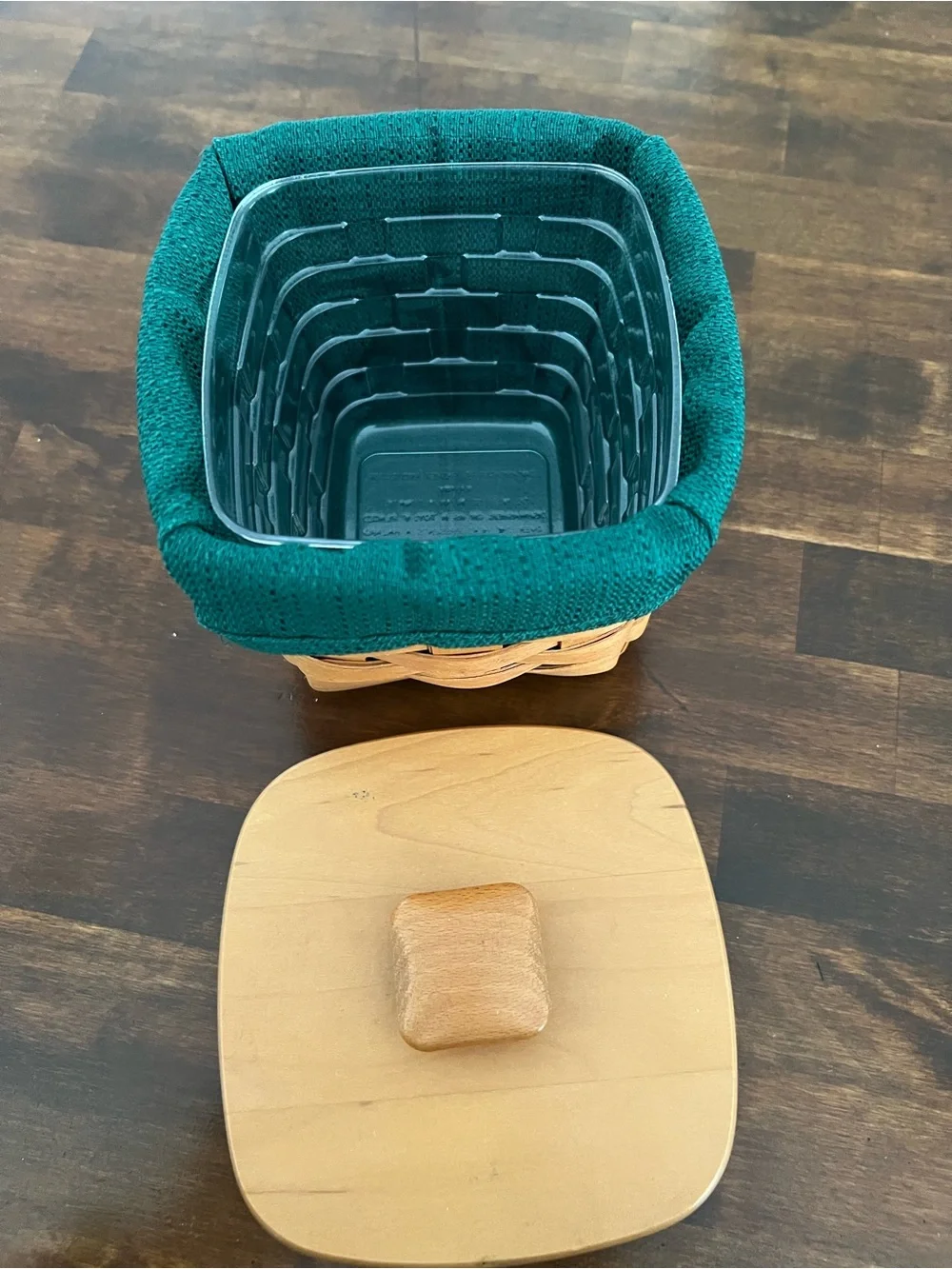 Longaberger Teaspoon Basket with Choice of Green Fabric Liner and Wood Lid, 2002